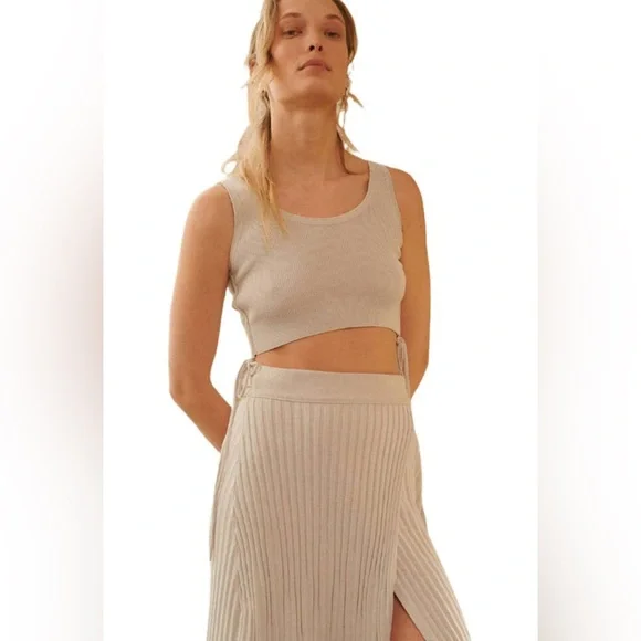 the knotty ones - organic cotton crop - drebul rib knit ruched - silver grey